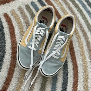 Vans Pop Cush Sneakers (M8.5/W 10)